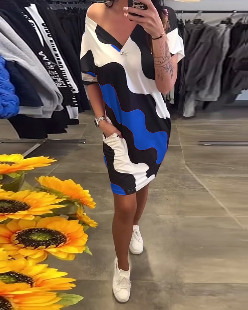 Sakurleen™ - Vågmönstrad klänning