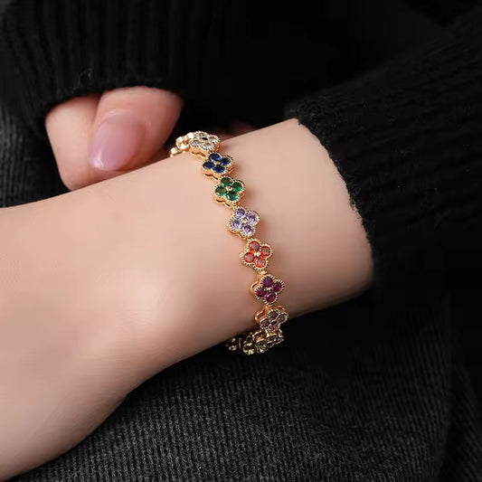 Multicolored Floral Bracelet | Stöd bröstcancer