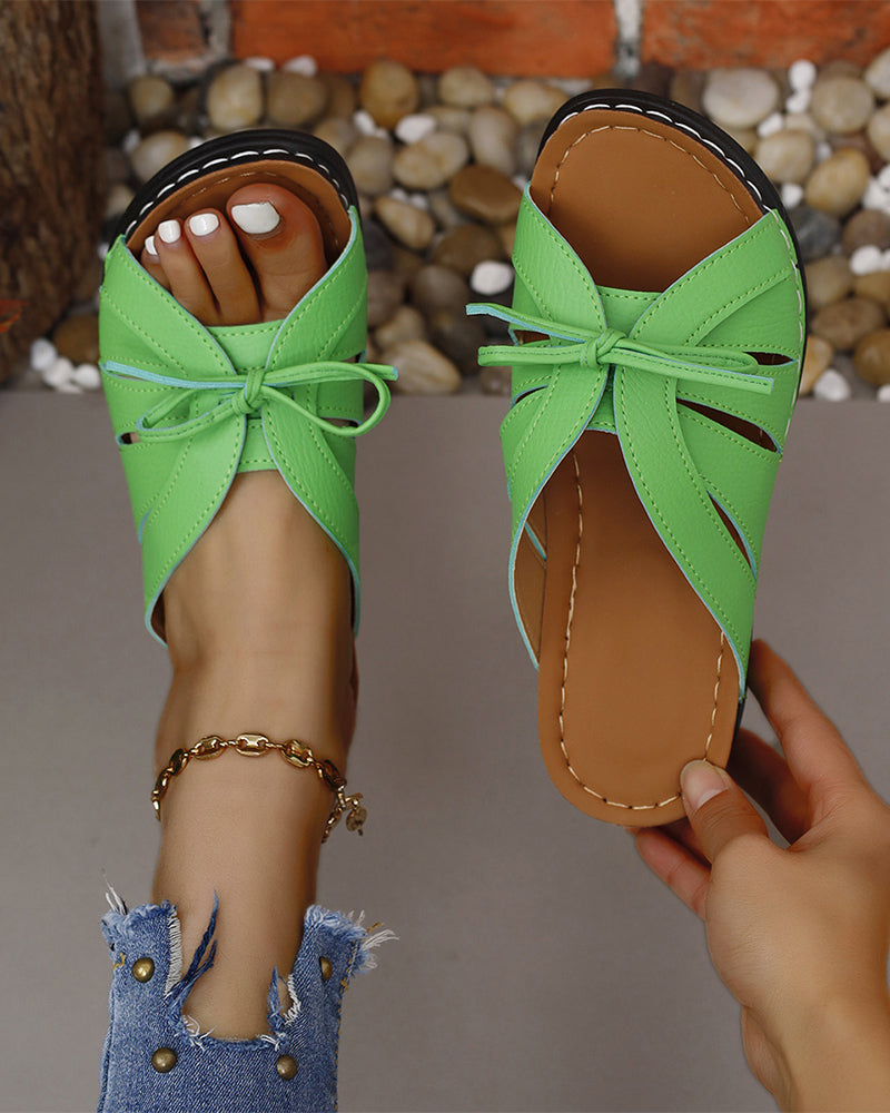 Kaelis™ - Sandaler med moderiktig rosett